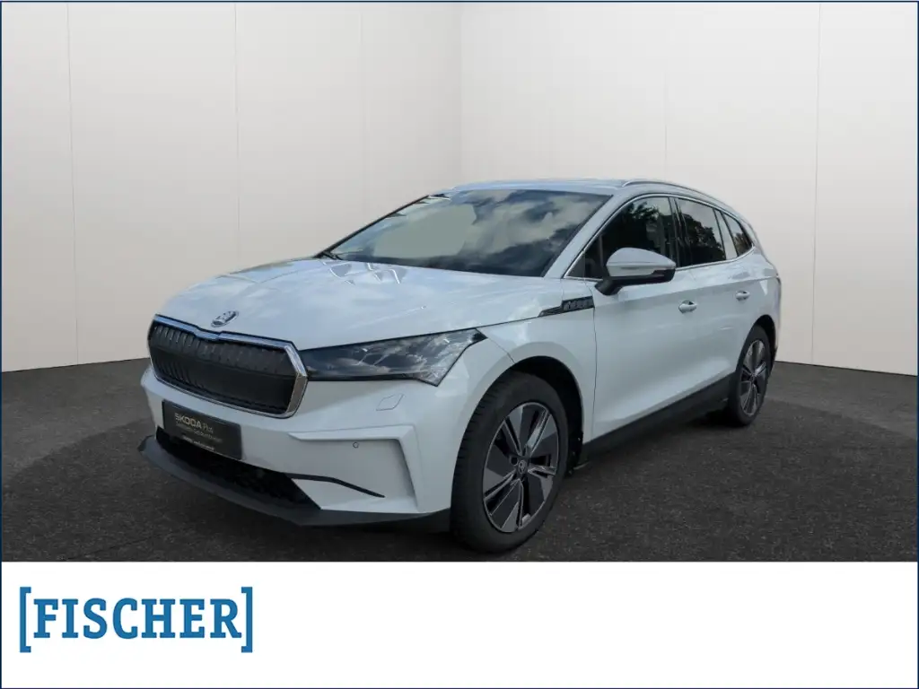 Skoda Enyaq iV60 Loft Matrix Navi SHZ Rear View Wärmepumpe