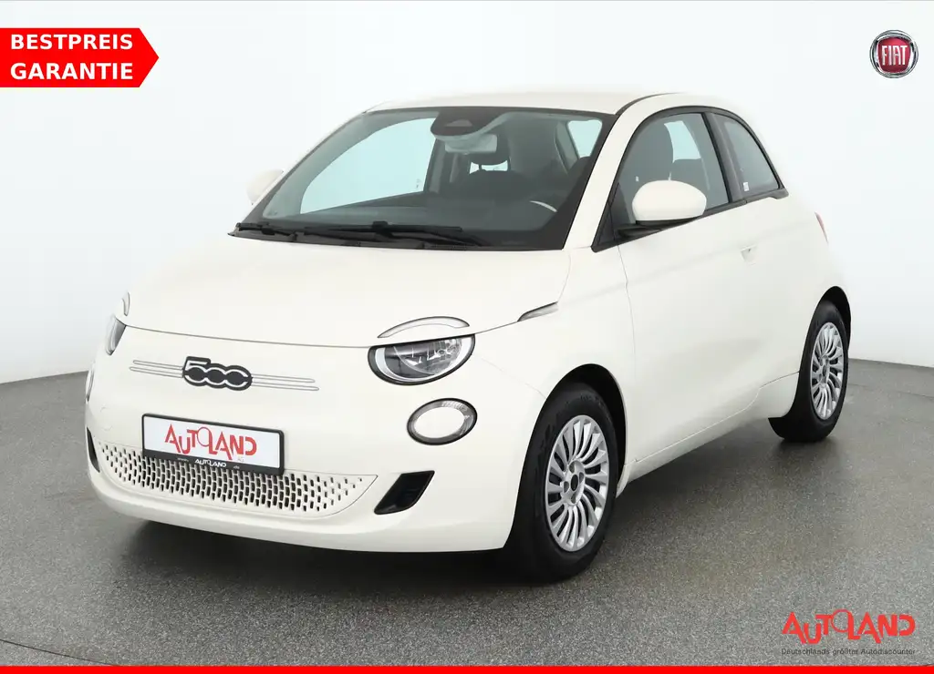 Fiat 500e e LED Virtual Cockpit Android Apple Tempomat