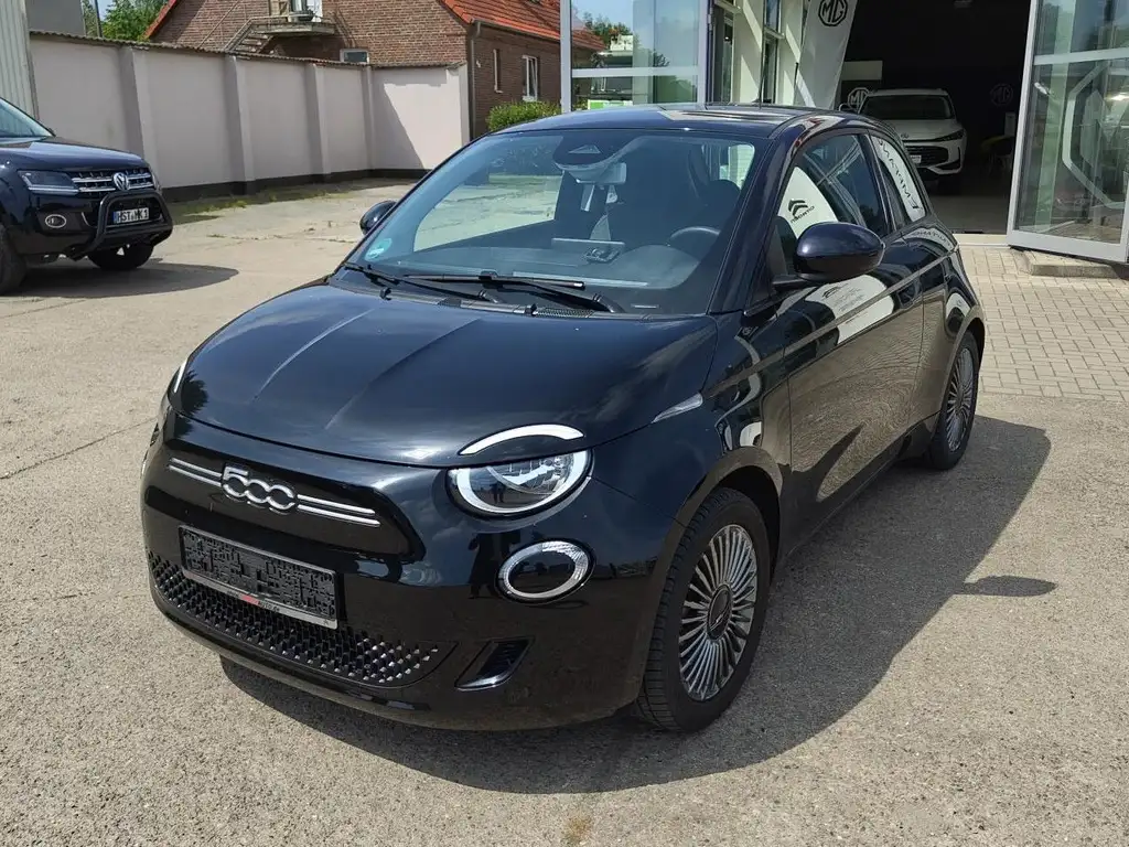 Fiat 500e 3+1 Icon 42kwh Klimaautomatik Bluetooth Klima