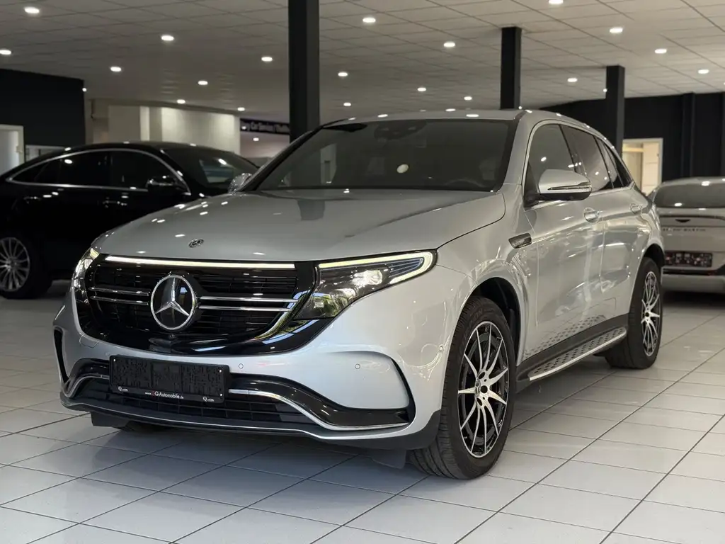 Mercedes-Benz EQC 400 400 4M*AMG*DISTRONIC*MEMORY*360*AHK*HEADUP*