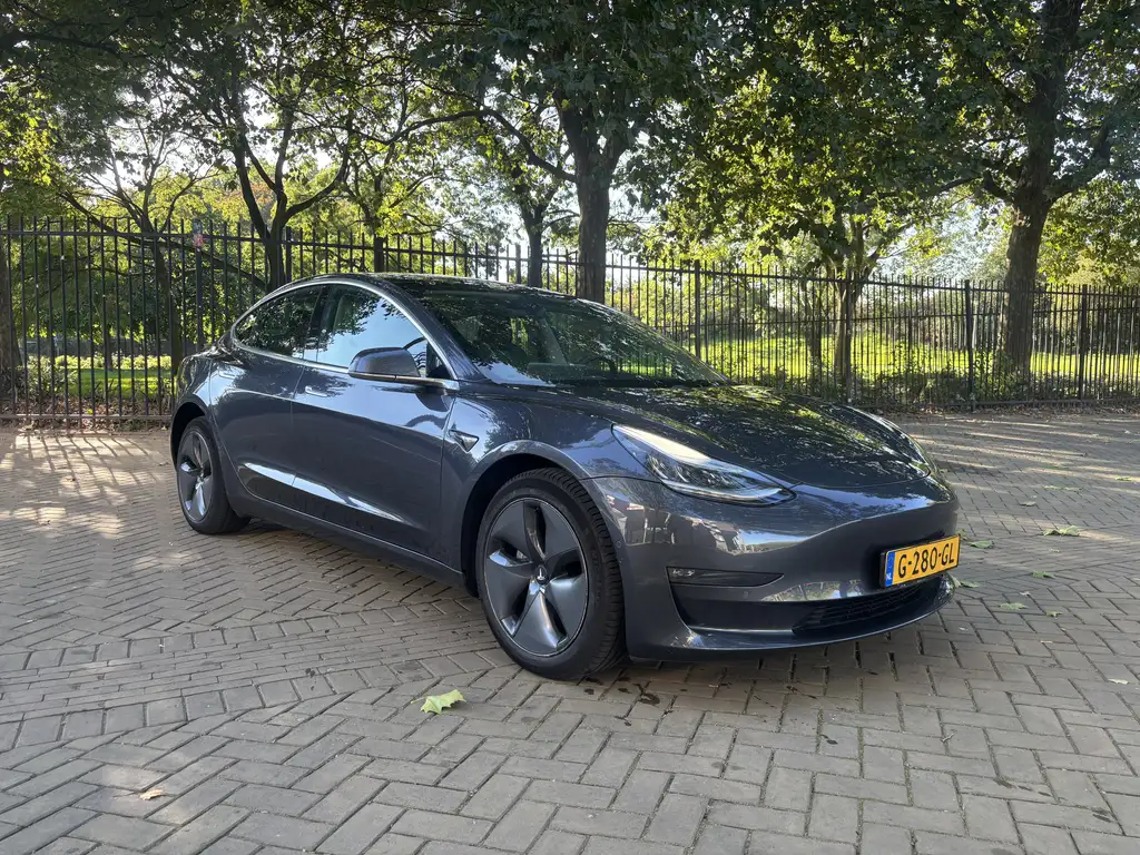 Tesla Model 3 Long Range AWD, SOH 88%, Met Extra Set Winterbande