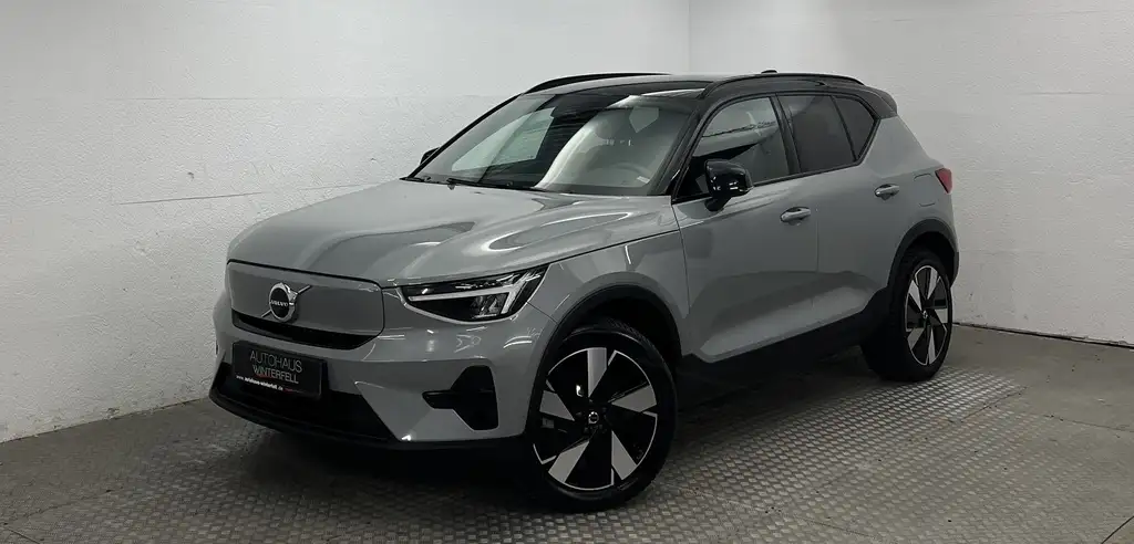 Volvo XC40 Rech. TWIN MOTOR PLUS AWD AHK+WÄRMEPUMPE+