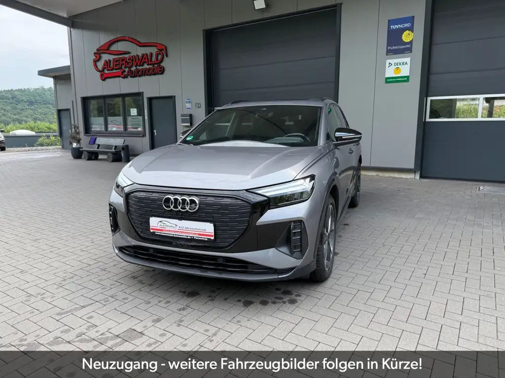 Audi Q4 e-tron 40 S line *Black *LED *App *Pano *HUD