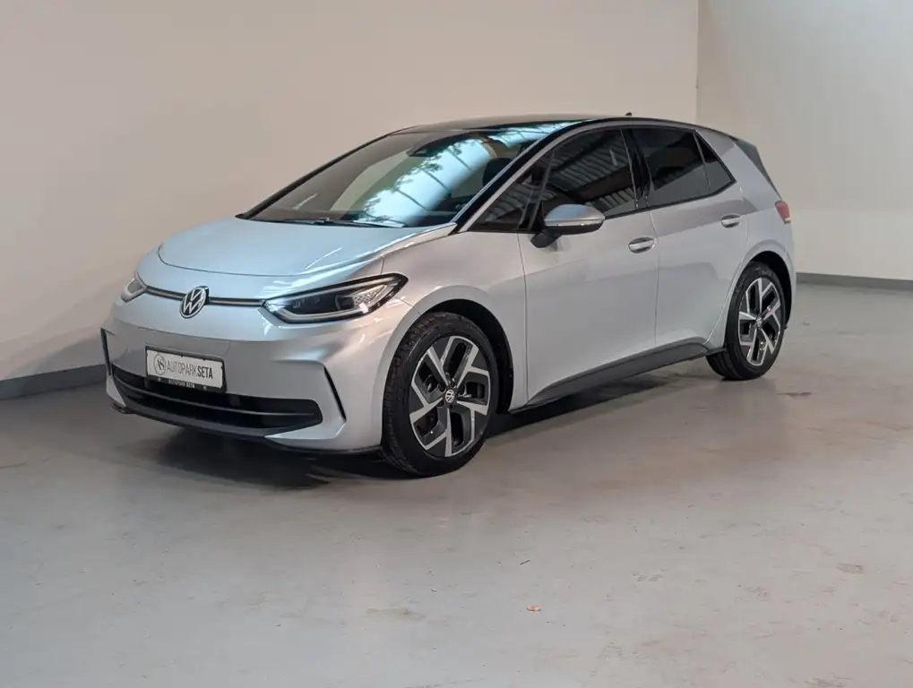 Volkswagen ID.3 Pro 150kW ACC*LANE*KESSY*KAM*PANO*AHK