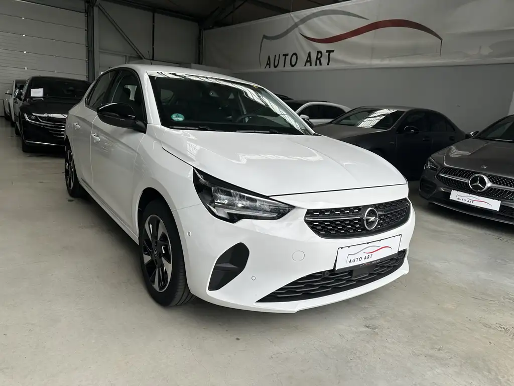 Opel Corsa-e e Elegance CarPlay LED Wärmepumpe SHZ DAB