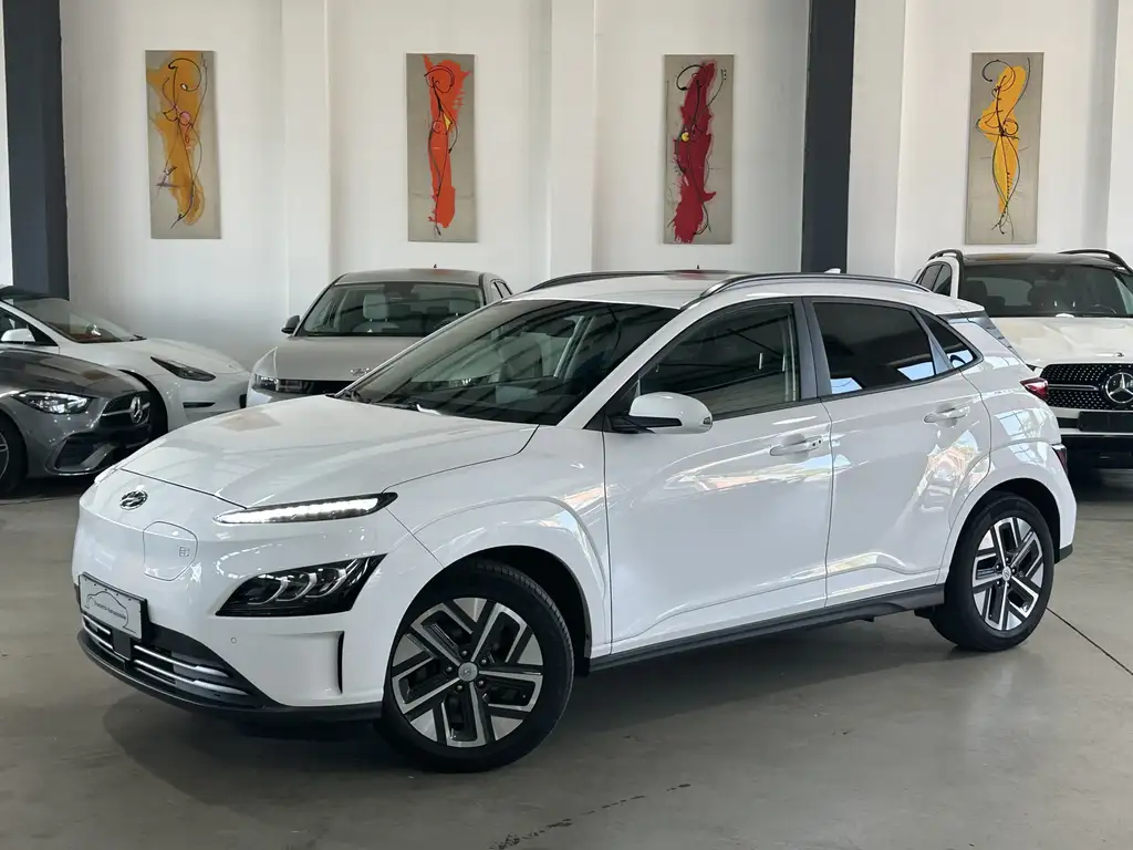 Hyundai KONA Trend 204 PS SoH 96,2% LED WäPu RFK
