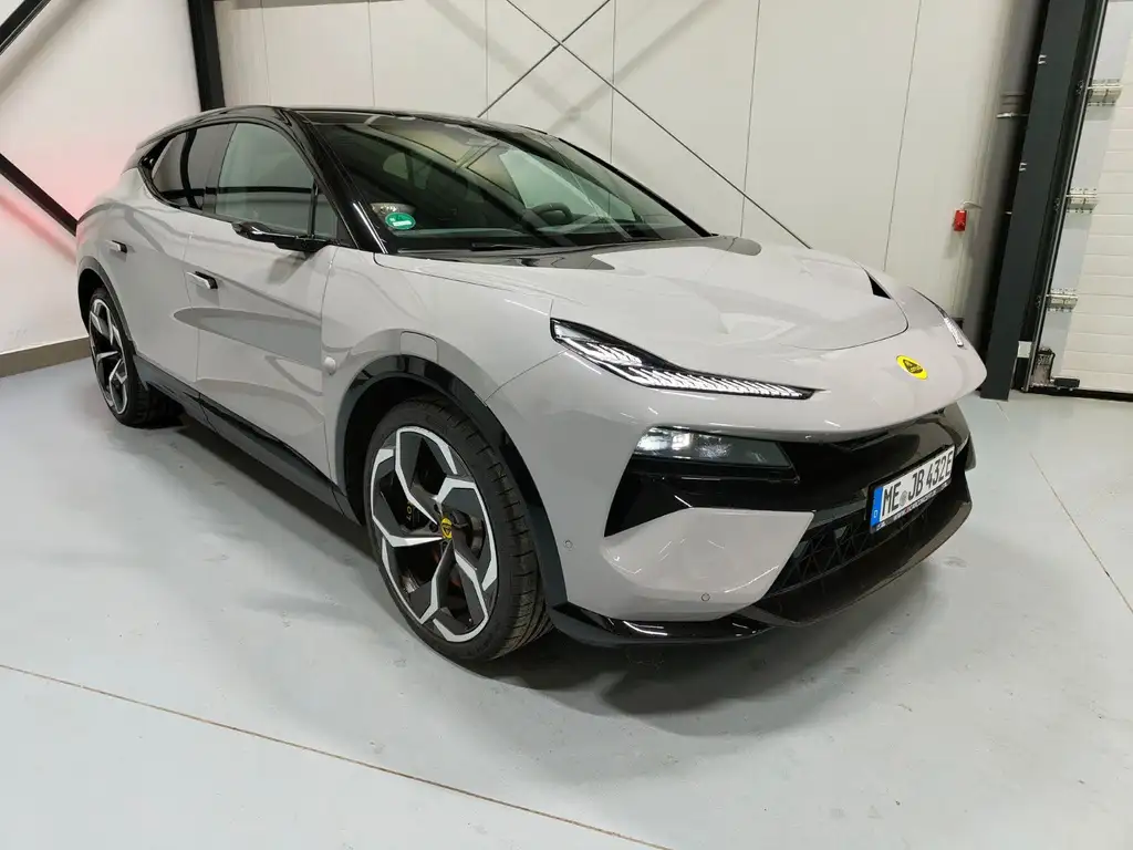 Lotus Eletre R Carbonpaket Glasdach KEF HUD Aero 23"