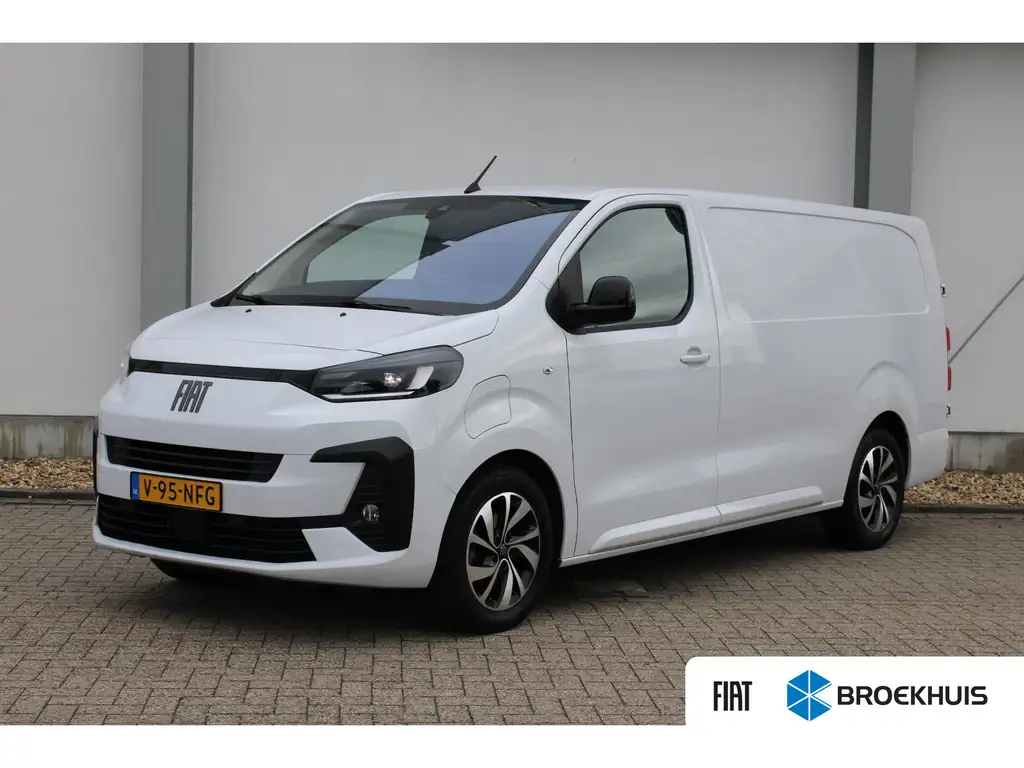 Fiat Scudo e-Scudo L3 75 kWh |  12V aansluiting in de laadrui