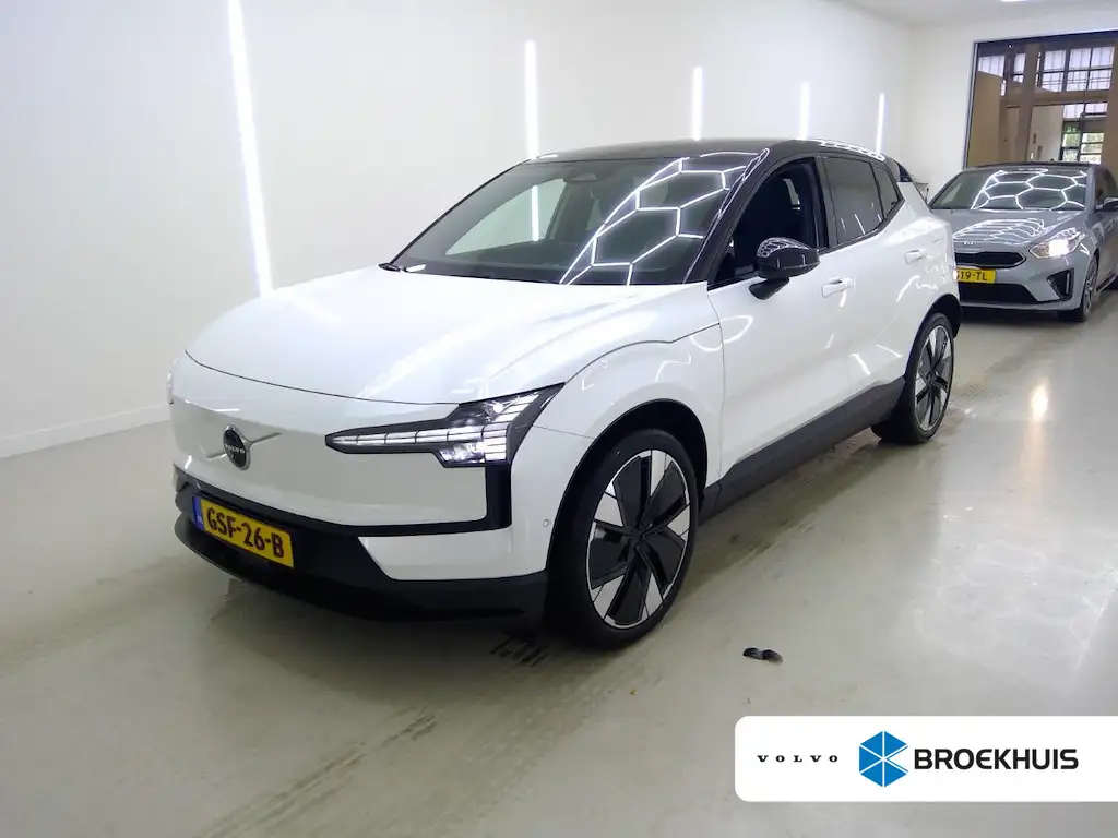 Volvo EX30 Twin Motor Performance Ultra 69 kWh | PANO | 20" |