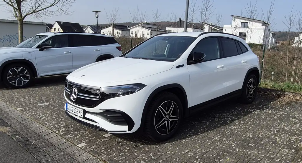 Mercedes-Benz EQA 250 AMG Line