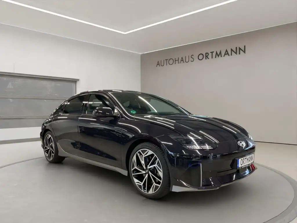 Hyundai IONIQ 6 'UNIQ' 77,4 kWh (229 PS) Heckantrieb