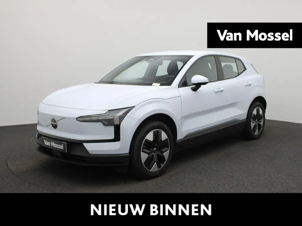 Volvo EX30 Single Motor Extended Range Core | NAVIGATIE | CAM