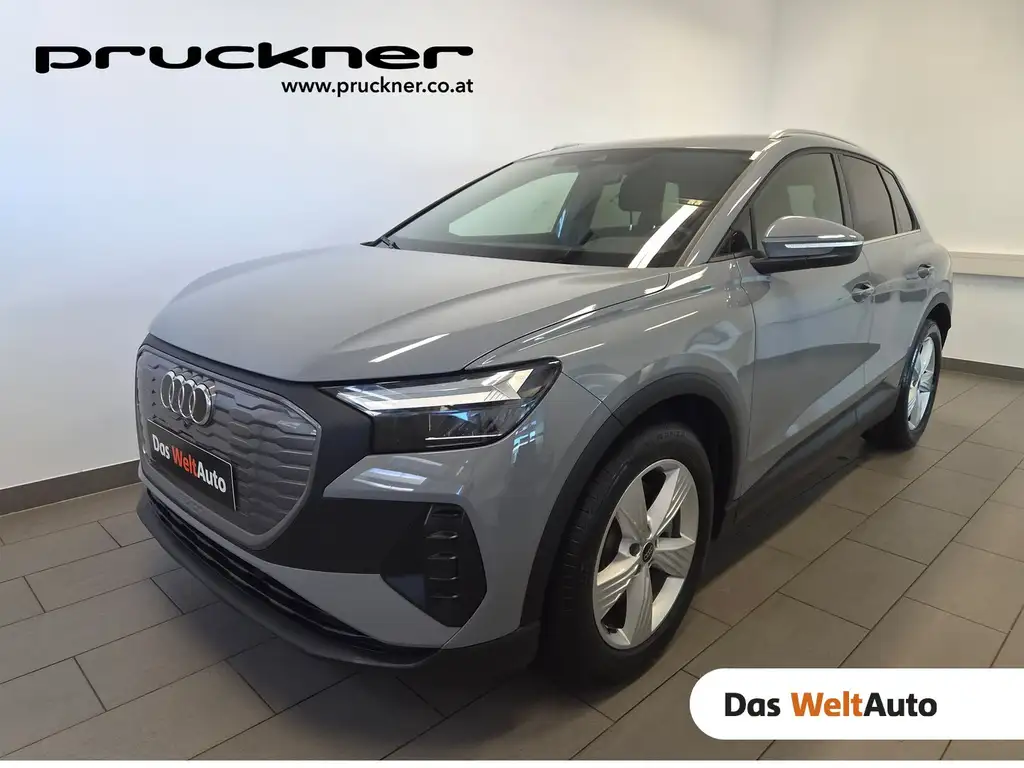 Audi Q4 e-tron Audi Q4 40 e-tron