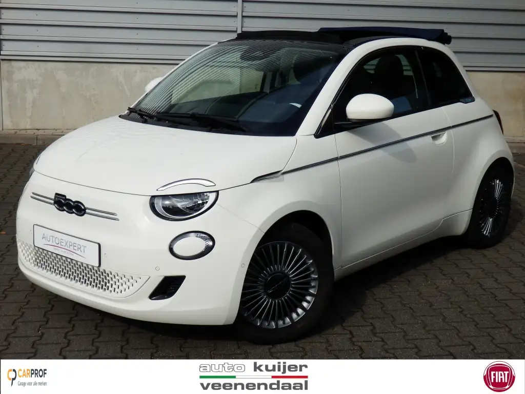 Fiat 500e 42 kWh Icon 42 kWh | Cabrio blauwe kap | Camera |