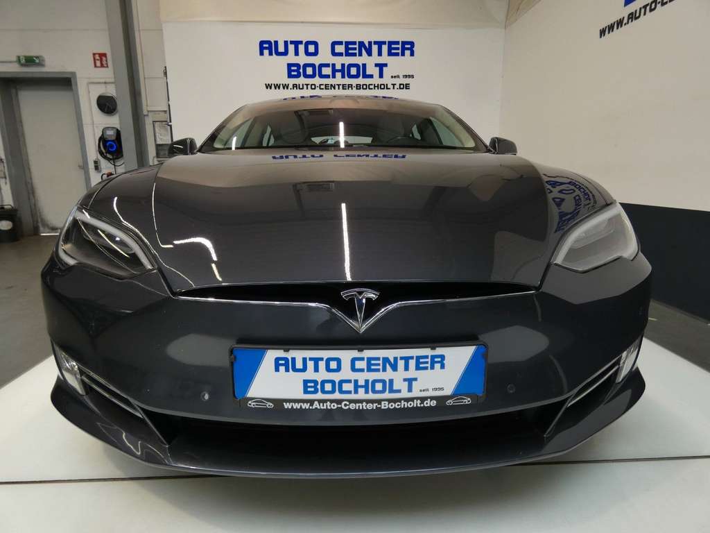 Tesla Model S 75