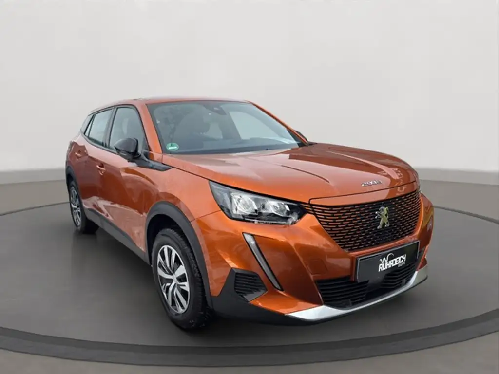 Peugeot e-2008 e- Active Pack Sitzheizung Batterie 100%