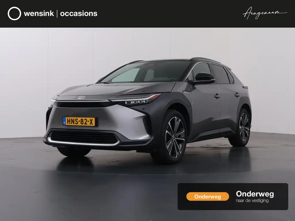Toyota bZ4X Premium 71 kWh | SOH 96,8% | Trekhaak | Panoramada