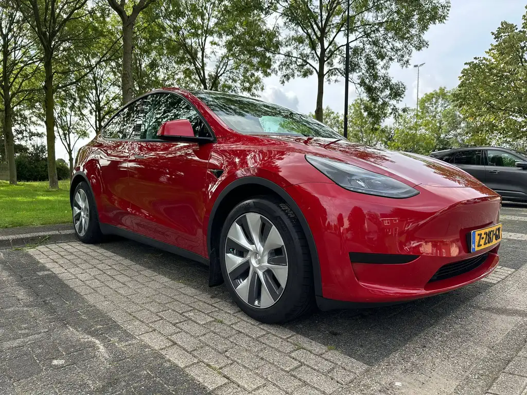 Tesla Model Y Model Y RWD 58 kWh
