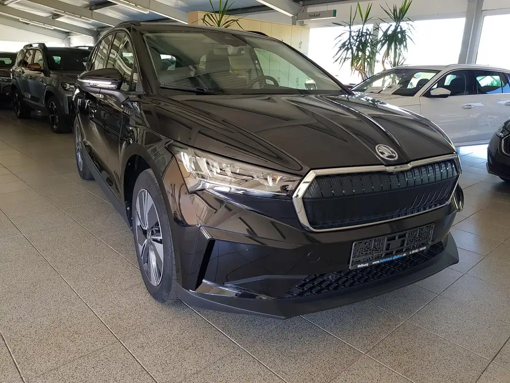 Skoda Enyaq iV60 Navi WäPu PDC LED ACC 8-fach-bereift