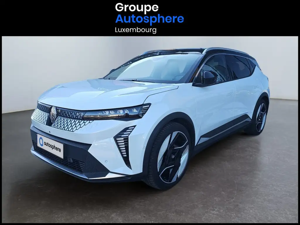 Renault Scenic E-Tech ICONIC 220 LONG RANGE