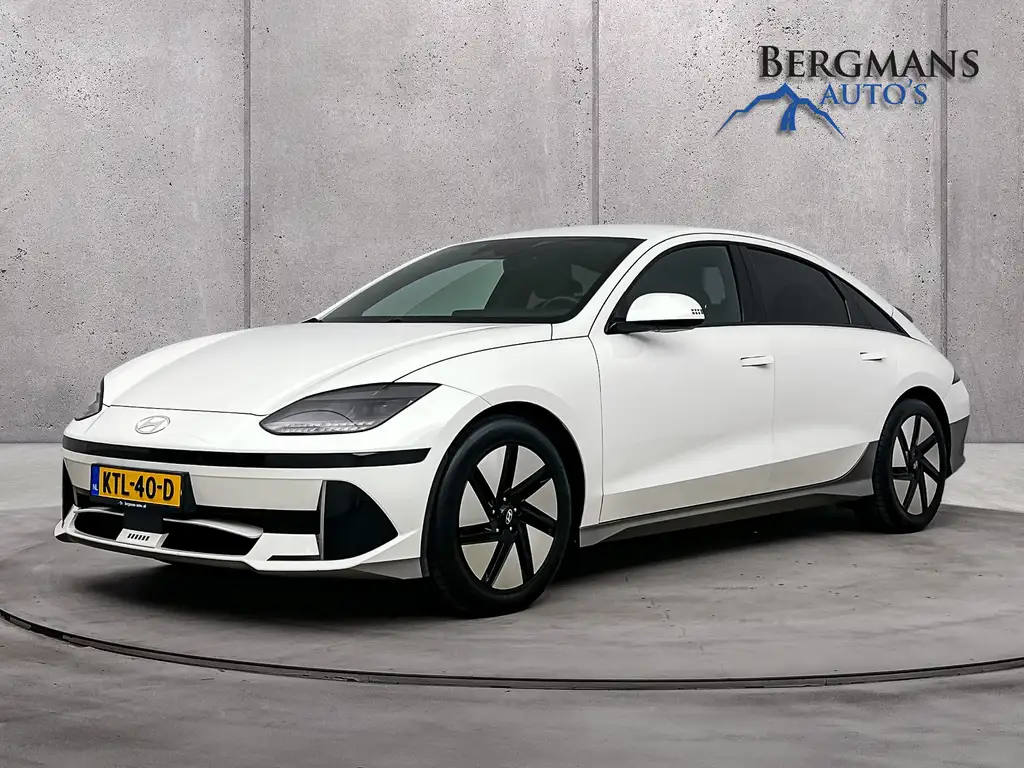 Hyundai IONIQ 6 - Connect 77.4 kWh // DEALERONDERHOUDEN // ELECTRI