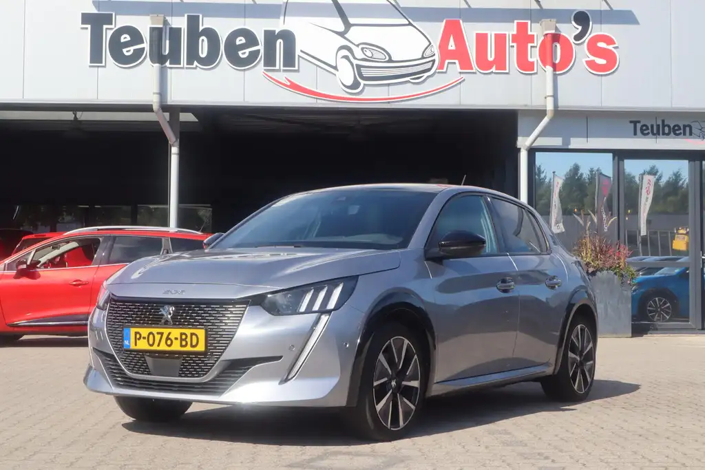 Peugeot e-208 EV GT Pack 50 kWh | SOH 92,4% | Panoramadak | Appl