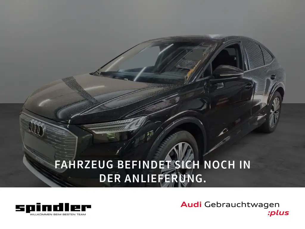 Audi Q4 e-tron advanced 40 / Matrix, Navi+