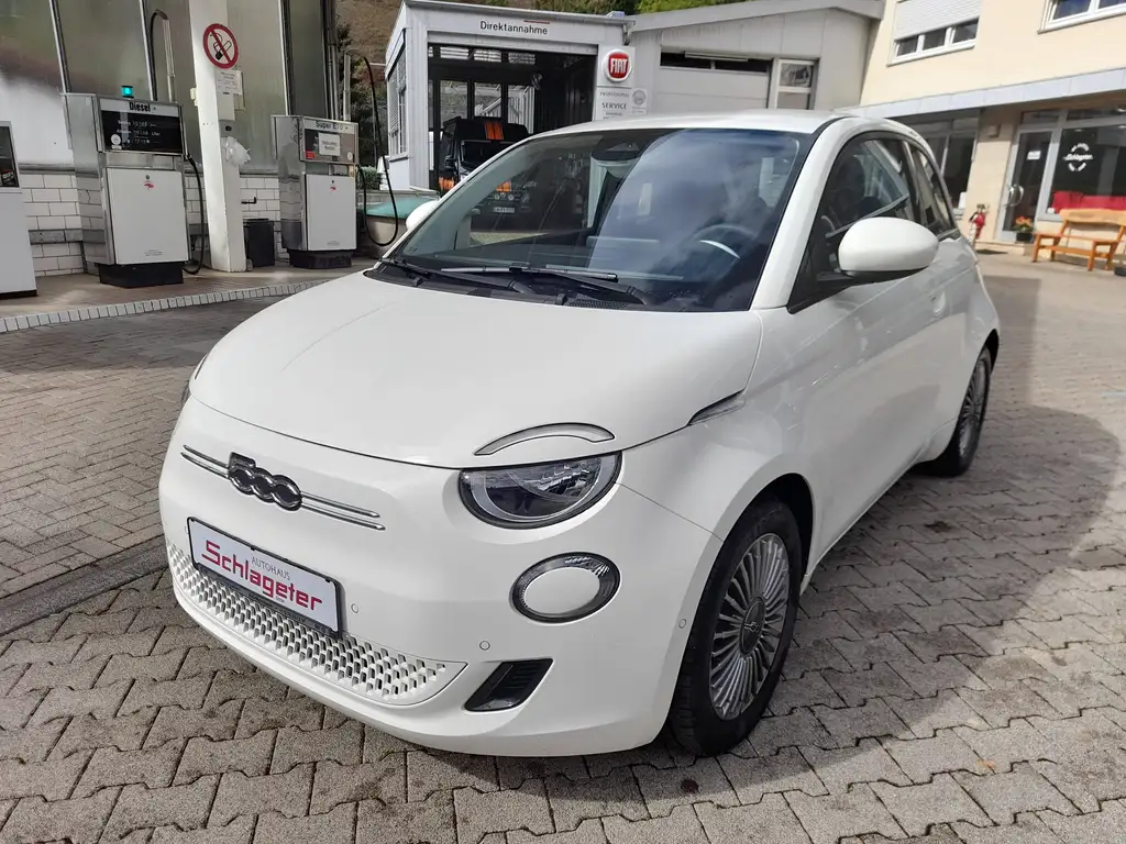 Fiat 500e E "MY23"