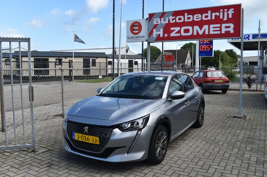 Peugeot e-208 EV Allure 50 kWh