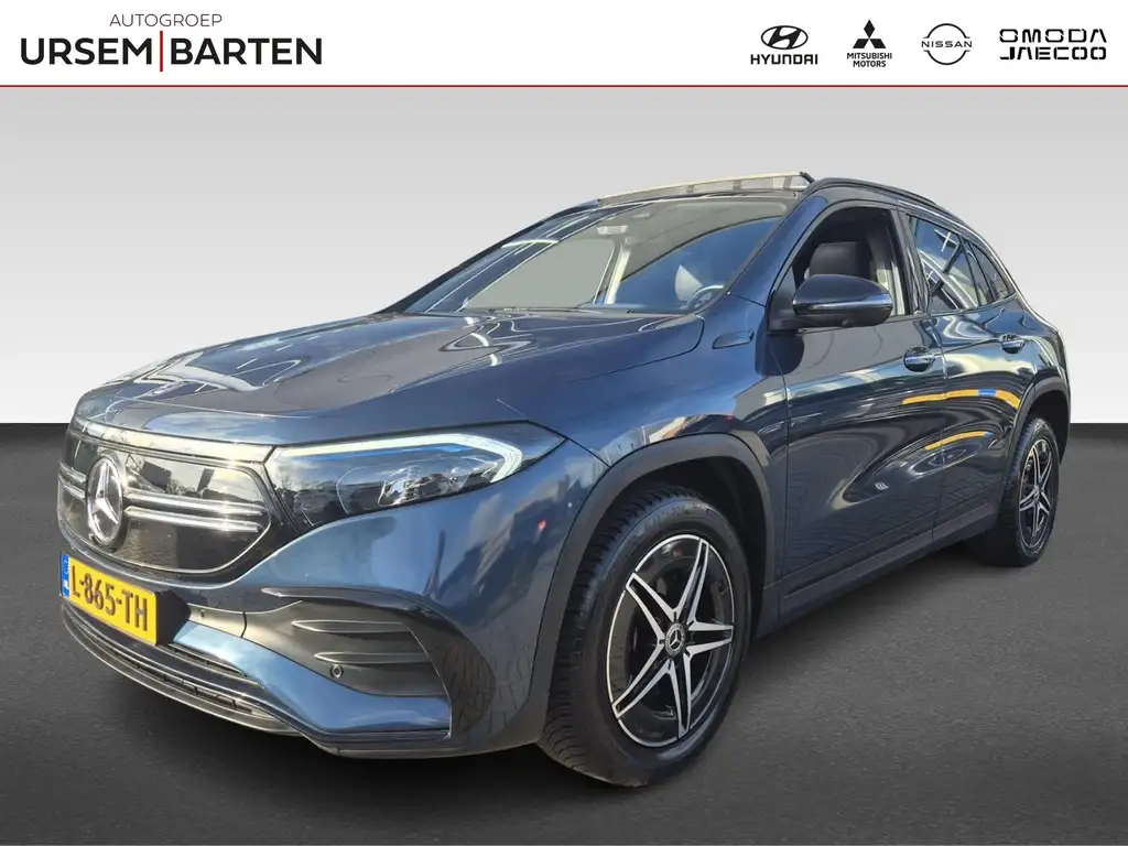 Mercedes-Benz EQA 250 Business Solution AMG 67 kWh | Trekhaak | Panorami