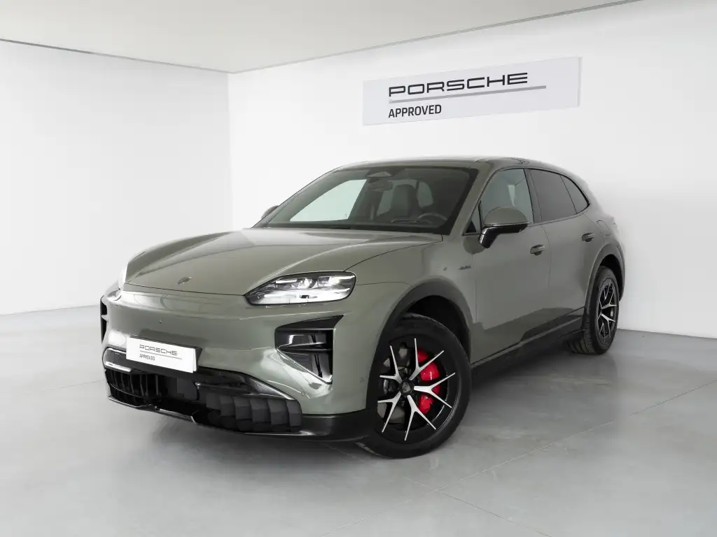 Porsche Cayenne Turbo Electric
