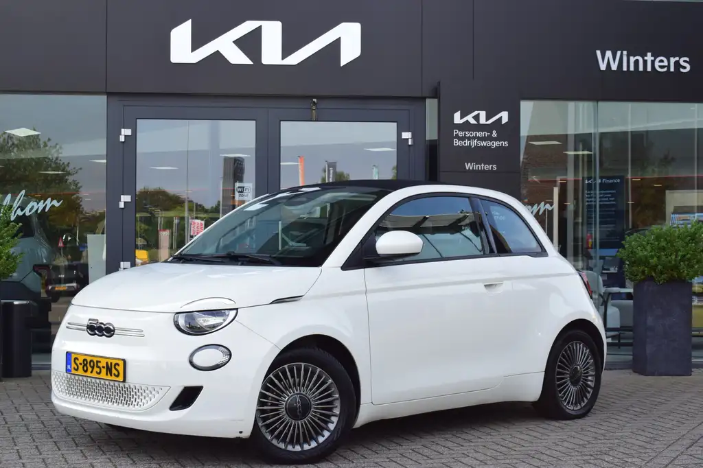 Fiat 500C Passion 42 kWh Cabrio | Navigatie | Bluetooth | PD