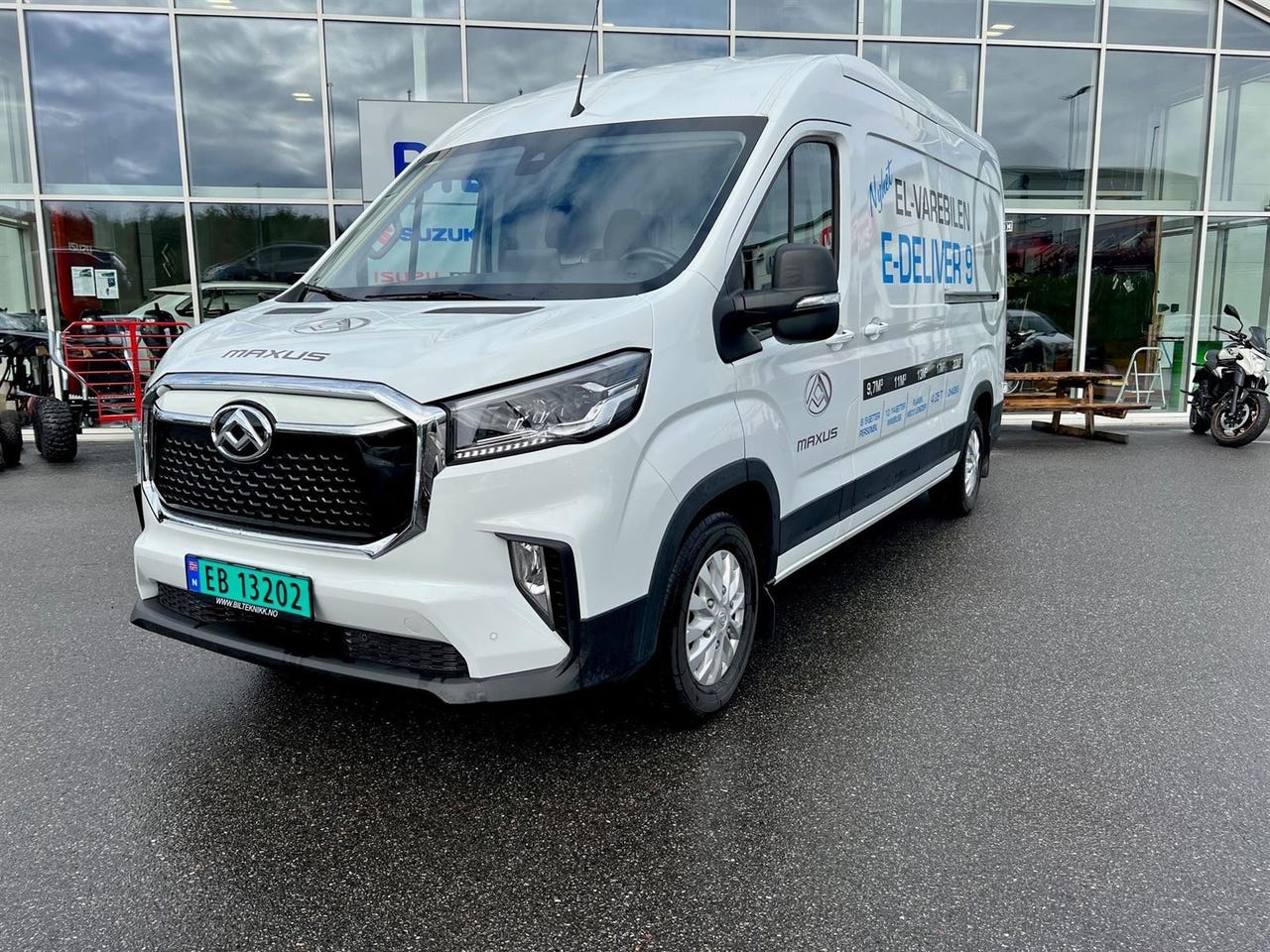 Maxus e-Deliver 9