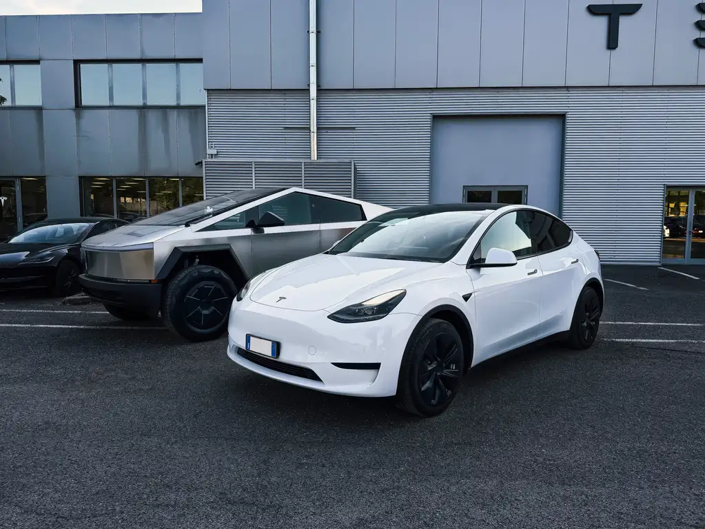 Tesla Model Y Model Y Premium RWD - FRUNK automatizzato