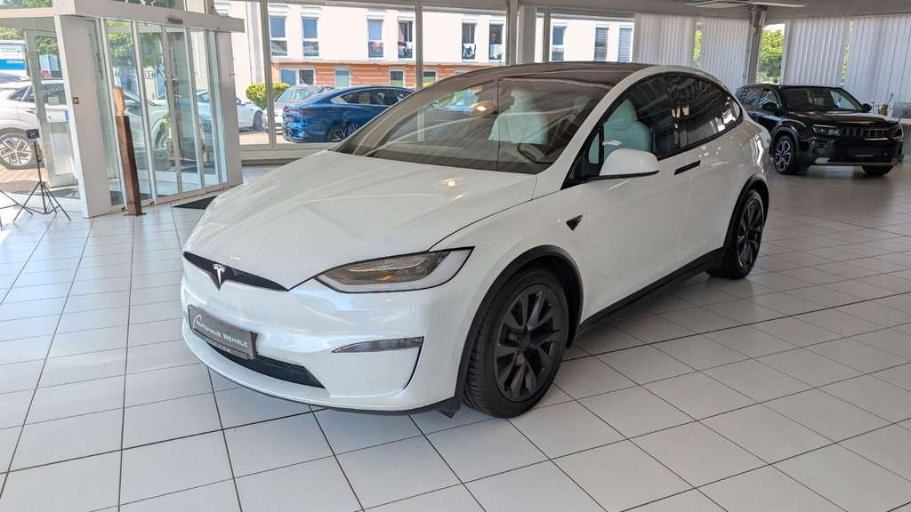 Tesla Model X Plaid *AHK*YOKE*Weißes Leder*