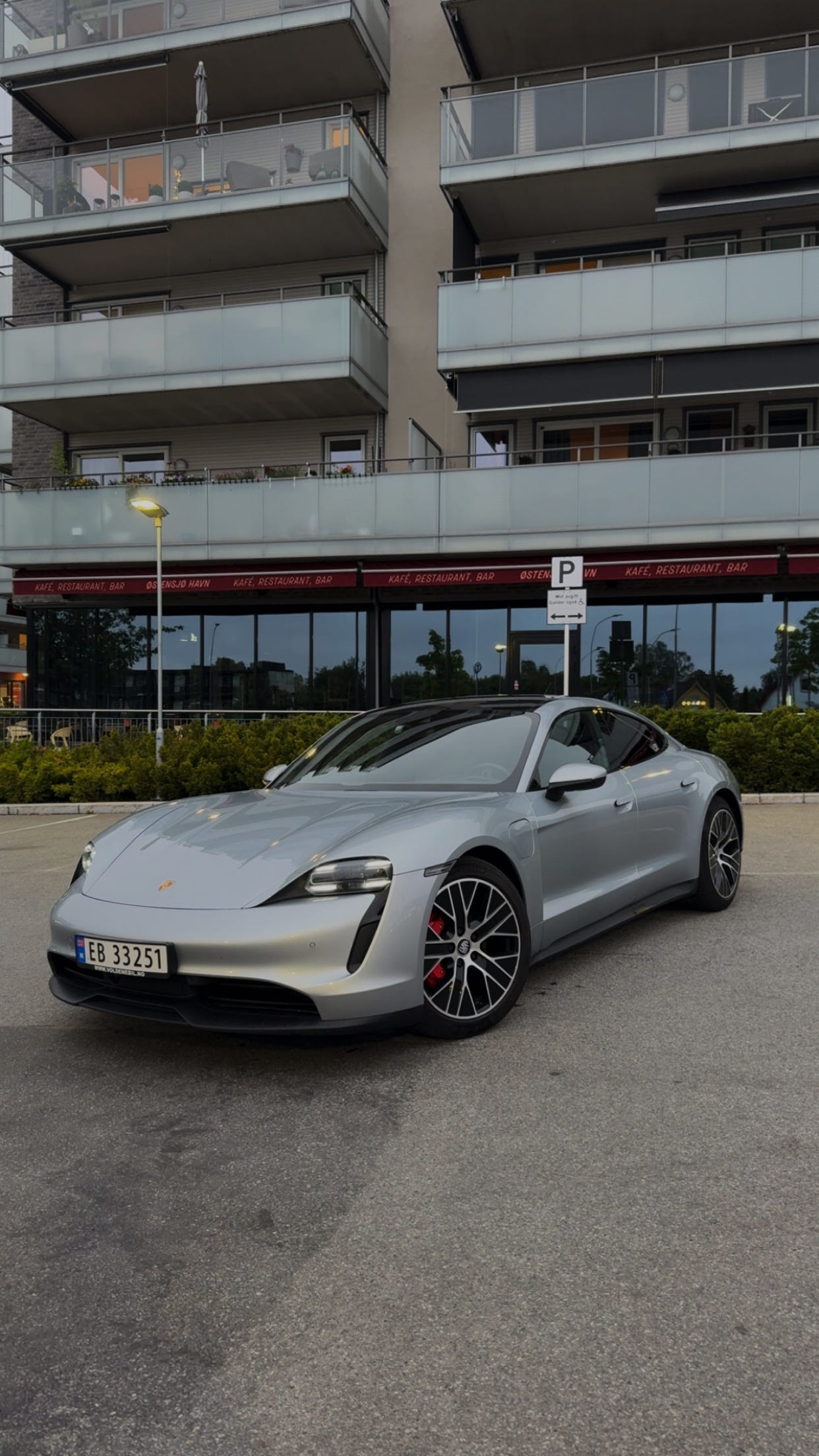 Porsche Taycan 4S