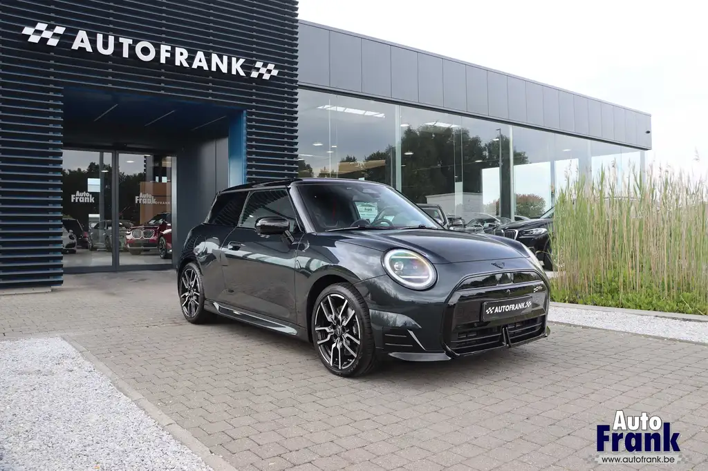 MINI Cooper SE SE / PACK XL / PANO / 360CAM / HUD / 18" / ACC / MEMO / H&K / FULL!