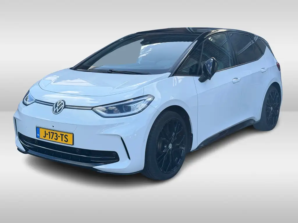 Volkswagen ID.3 First Max 58 kWh / SOH 92,3% / Full option! / Pano