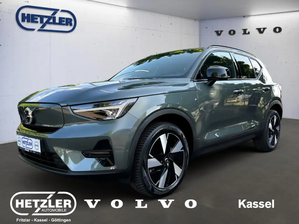 Volvo EX40 Plus Single Motor RWD Extended Range StandHZG Digi