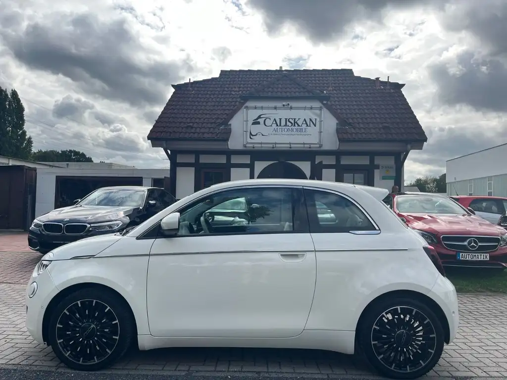 Fiat 500e 500 e La Prima by Bocelli /Kamera/Scheckheft