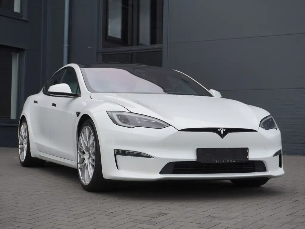 Tesla Model S Dual  Hardware 4,AHK