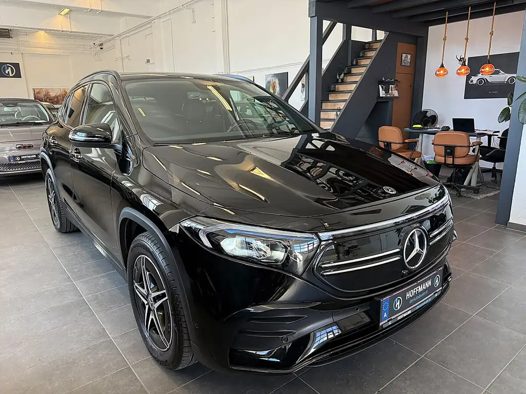Mercedes-Benz EQA 250 Aut. AMG Line/20"/Parkassistent/Leder