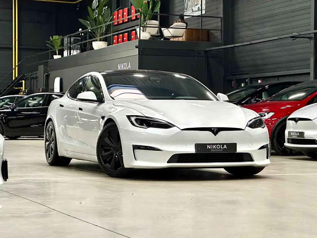 Tesla Model S PLAID - 1020 HP - 0 to 100km/h in 2.1 SECONDS - PREMIUM PERFORMANCE MODEL