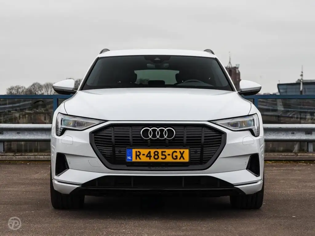 Audi e-tron quattro Adv ed 95