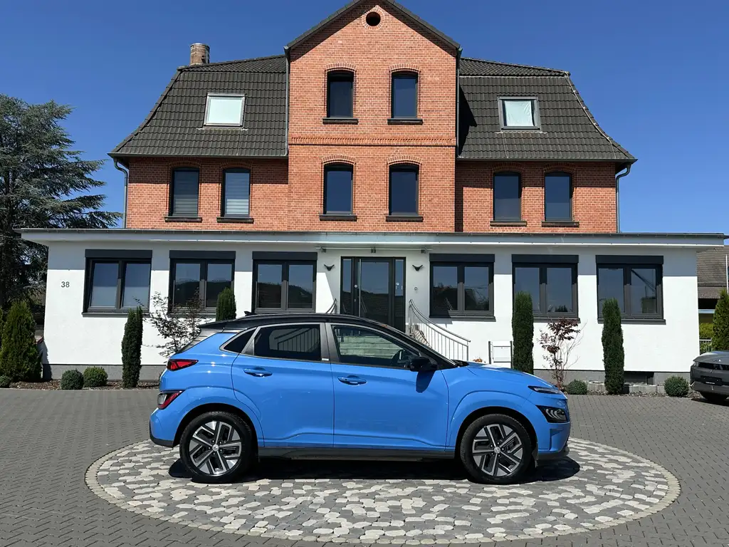 Hyundai KONA Trend LED ACC NAVI CAM WÄMPU KRELL