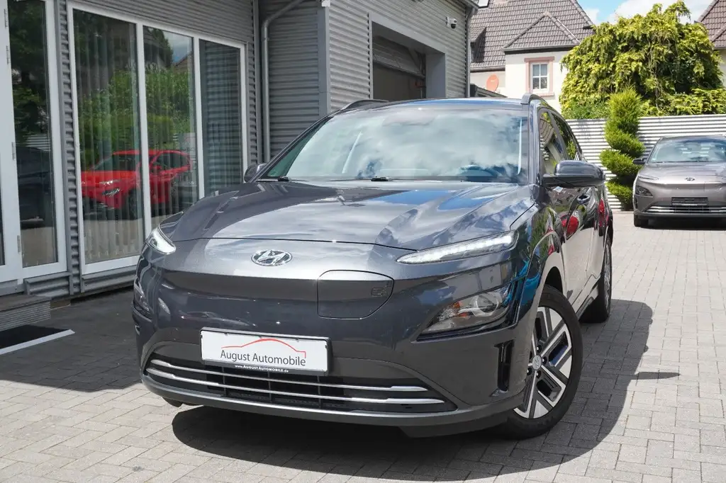 Hyundai KONA KONA 30 Plus W-pump 3Phasen Navi KRELL Lenk+SHZ