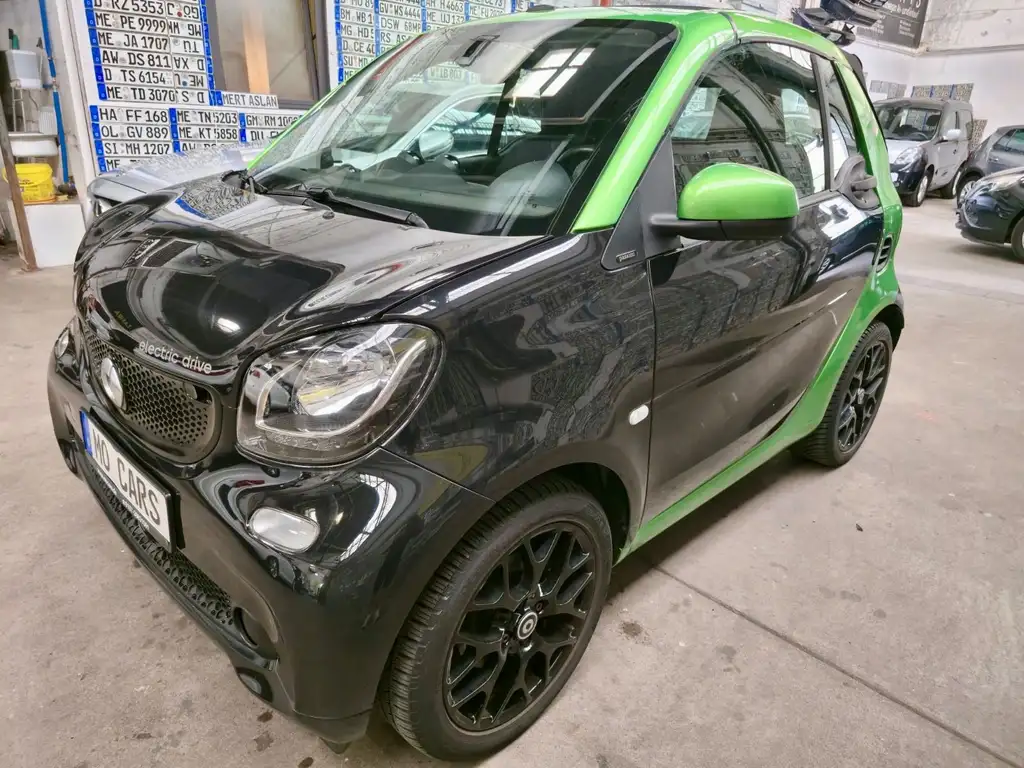 smart forTwo fortwo cabrio electric drive / EQ