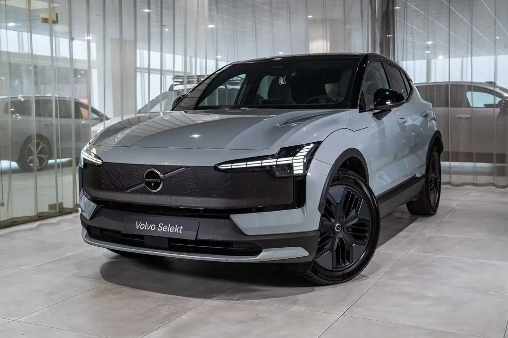 Volvo EX30 Cross Country Ultra Twin Motor Perf