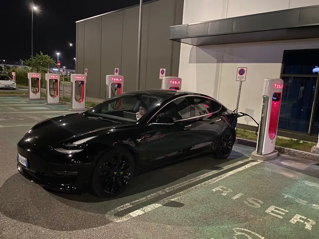 Tesla Model 3 Model 3 Long Range Dual Motor awd