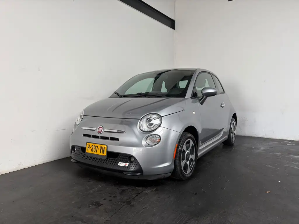 Fiat 500e 24kwh. Cruise. Clima!